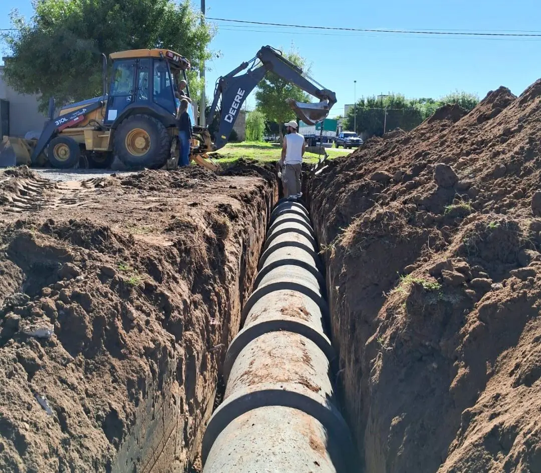 Villa Cañás mejora el drenaje y la circulación con obras en Calle 71