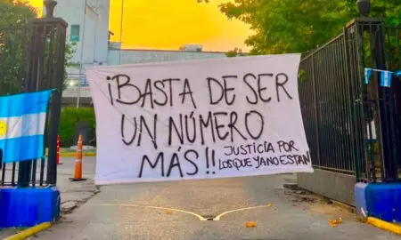 Por los que ya no están: Fuerte reclamo policial en Rosario, en medio del creciente malestar interno Por los que ya no están: Fuerte reclamo policial en Rosario, en medio del creciente malestar interno