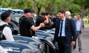 Tras el reclamo, el salario mínimo de policías y penitenciarios sube a $1.438.835