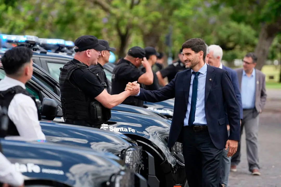 Tras el reclamo, el salario mínimo de policías y penitenciarios sube a $1.438.835