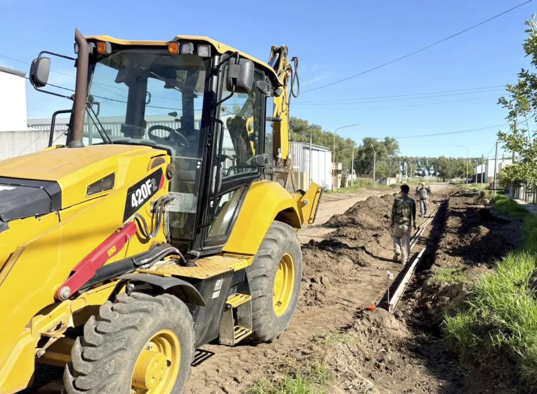 Villa Cañás: Avanza con nuevas obras de pavimento y cordón cuneta en distintos barrios