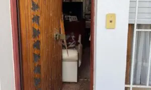 Venado Tuerto: Les robaron cinco veces y ahora destrozaron la puerta de la casa