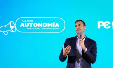 Pérez: Más de 200 vecinos participaron del primer Aula de Autonomía para construir la Carta Orgánica