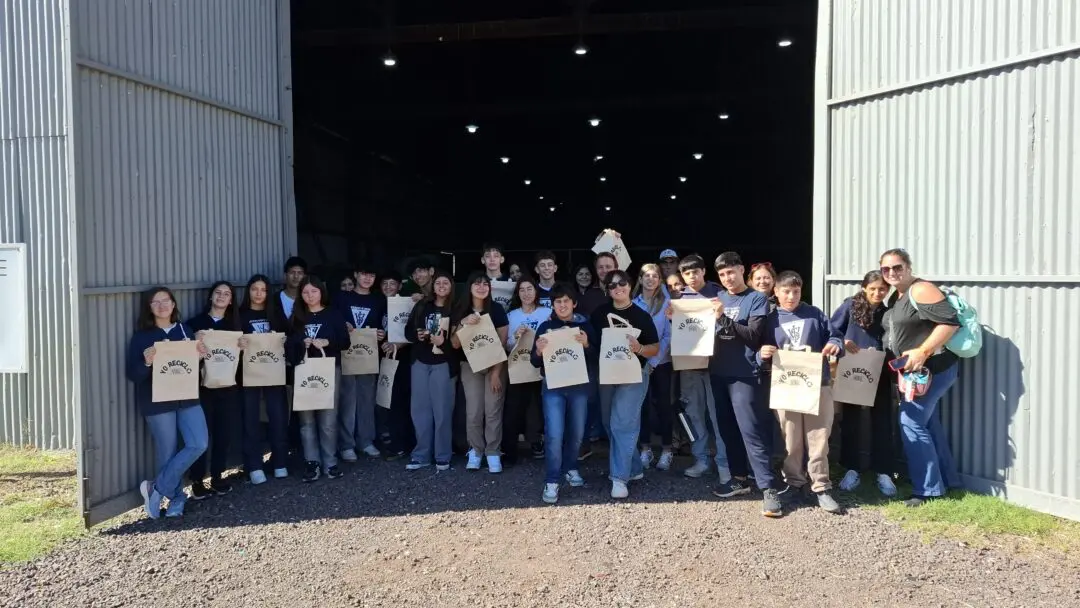 Santa Isabel: Estudiantes de Wheelwright conocieron la propuesta ambiental del Complejo Artigas