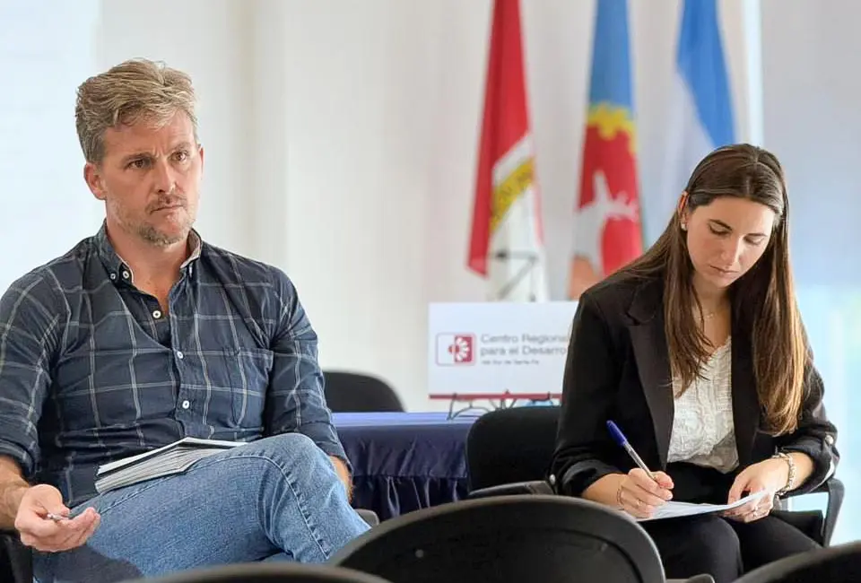 Economía: Impulsan un fondo para facilitar créditos a pymes santafesinas Economía: Impulsan un fondo para facilitar créditos a pymes santafesinas