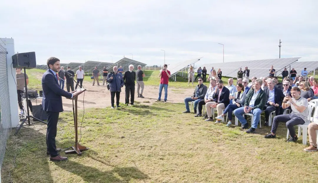 Obras en General López: Acceso industrial, energía solar y una nueva escuela