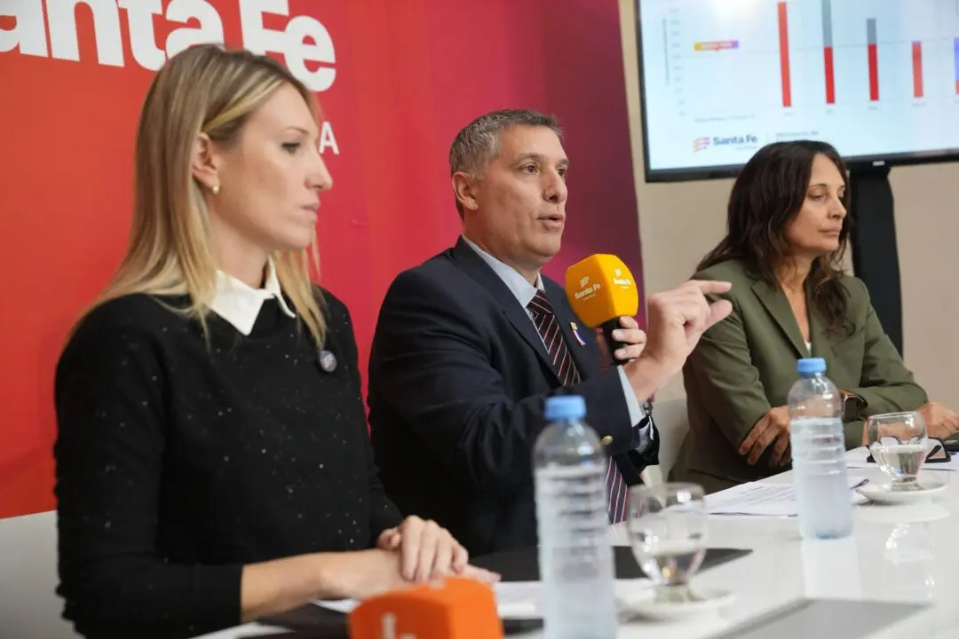 Economía: Santa Fe lanzó un plan para aliviar deudas y proteger ingresos de trabajadores y jubilados