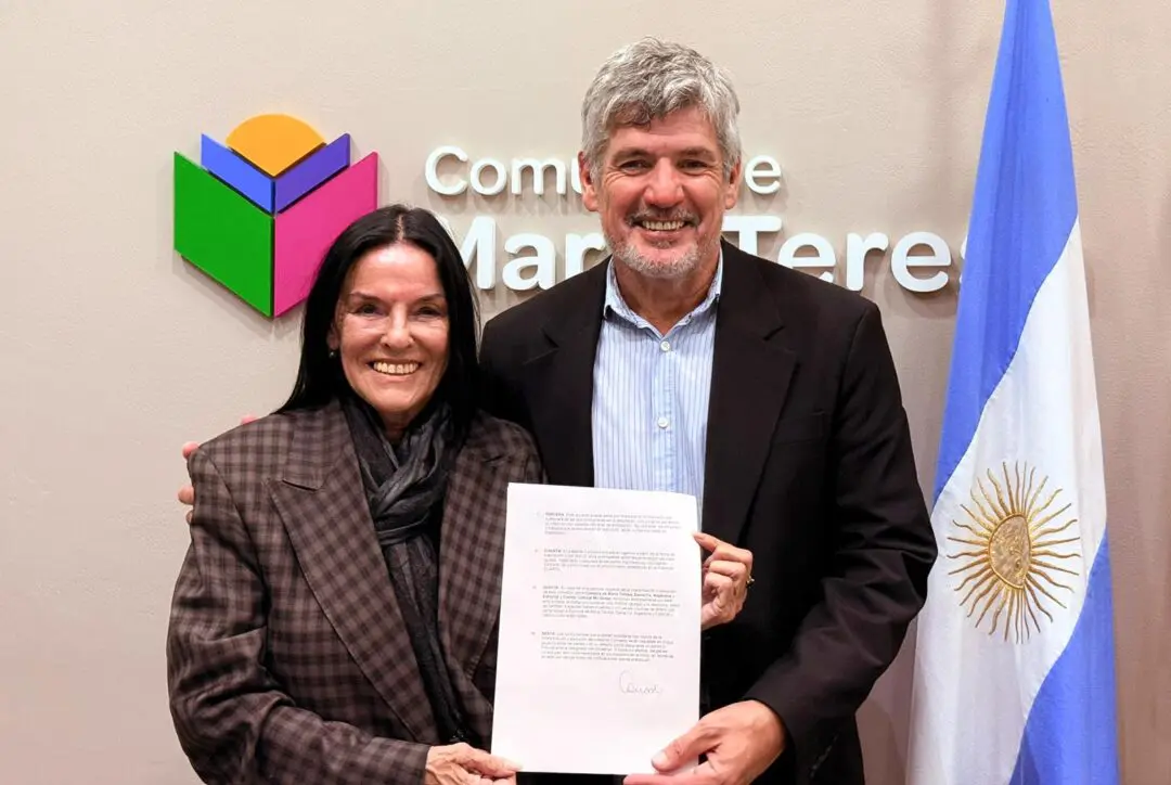 María Teresa firmó convenios clave con China y lanzó formación energética