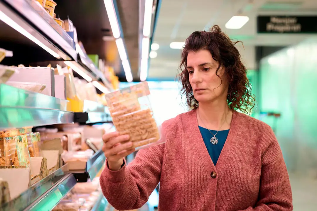 Encuesta nacional: 82% recortó gastos y 67% cree que Milei rompió su promesa anticasta