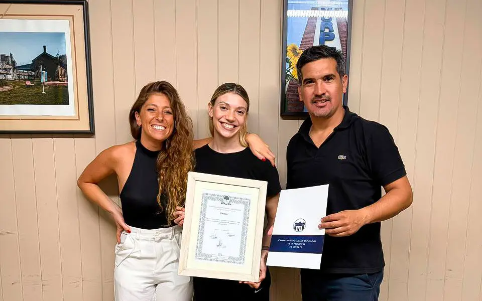 Murphy en lo más alto: La diputada Galnares promovió el reconocimiento a la atleta Guille Cossio