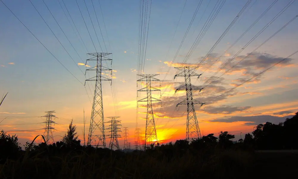 Energía: Obra eléctrica clave sigue frenada y crece la preocupación