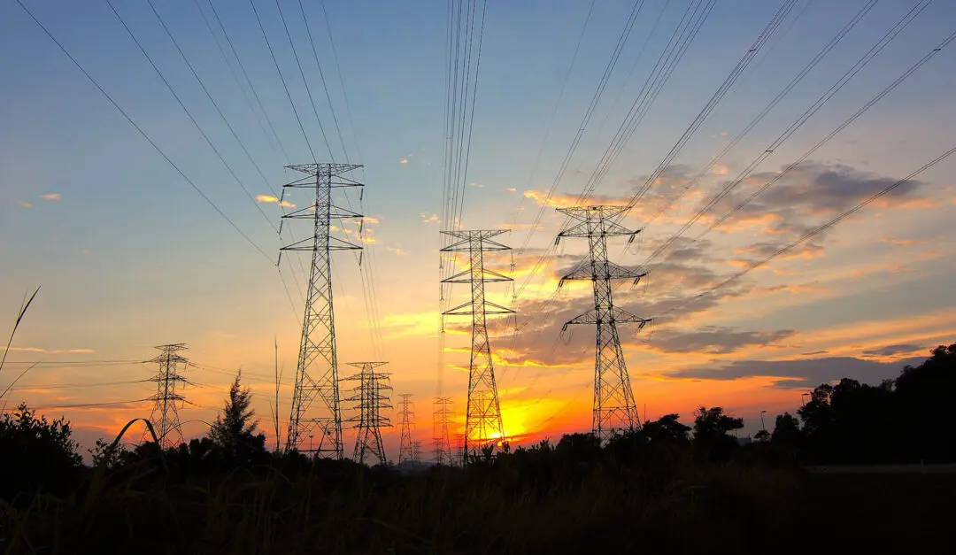 Energía: Obra eléctrica clave sigue frenada y crece la preocupación
