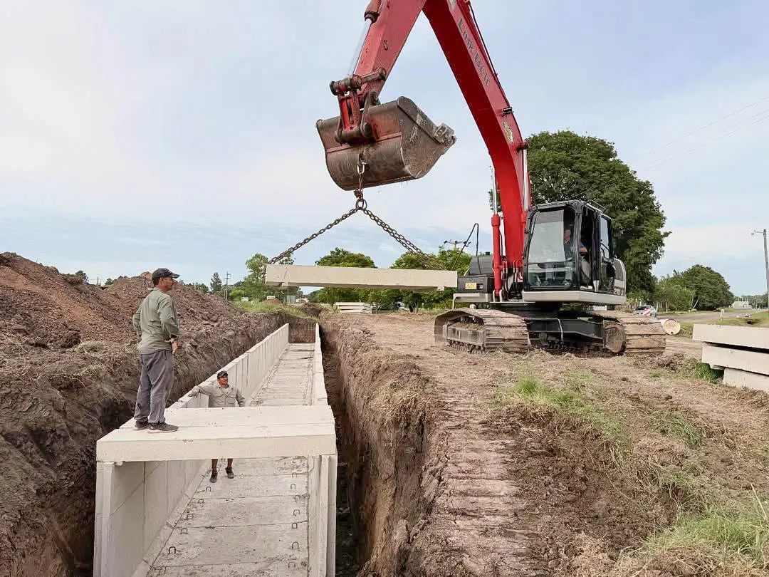Lluvias intensas: Santa Fe acelera obras hídricas en más de 100 localidades para prevenir inundaciones Lluvias intensas: Santa Fe acelera obras hídricas en más de 100 localidades para prevenir inundaciones
