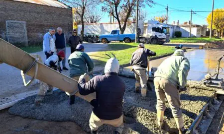 Villa Cañás avanza con nuevas obras de pavimento y mejoras en calles de tierra