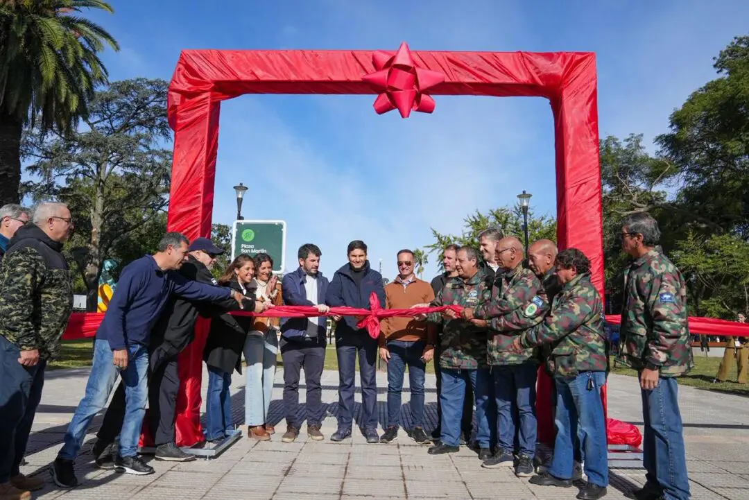 Venado Tuerto reinauguró su histórica Plaza San Martín tras una renovación integral Venado Tuerto reinauguró su histórica Plaza San Martín tras una renovación integral