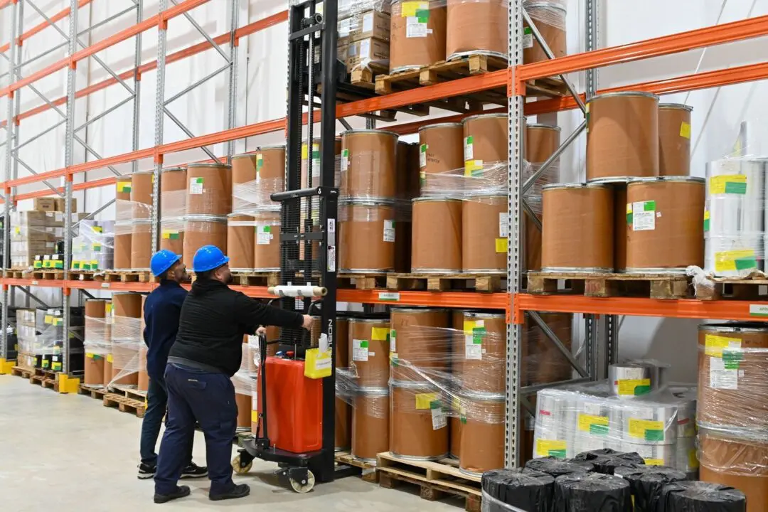 Salud pública: Santa Fe busca aumentar un 26% la producción de medicamentos del laboratorio provincial