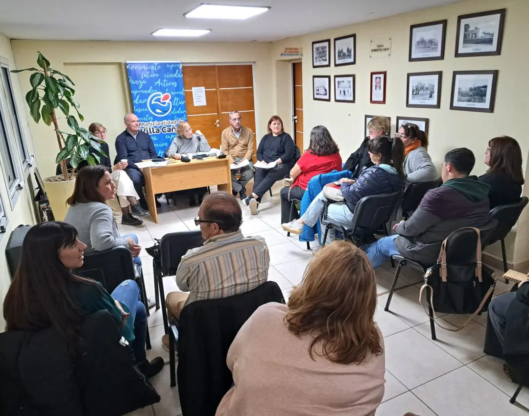 Villa Cañás: El Municipio entregó más de $34 millones del FAE a escuelas de la ciudad