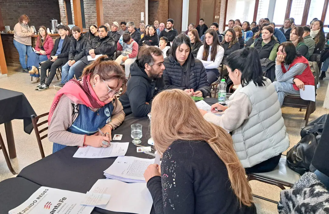 Villa Cañás: 30 familias dieron un paso clave hacia la casa propia Villa Cañás: 30 familias dieron un paso clave hacia la casa propia