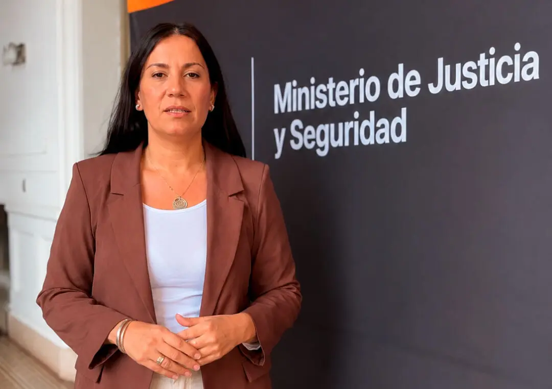 Seguridad: Santa Fe impulsa el 0800-444-3583 para denunciar microtráfico, robos y violencia Seguridad: Santa Fe impulsa el 0800-444-3583 para denunciar microtráfico, robos y violencia