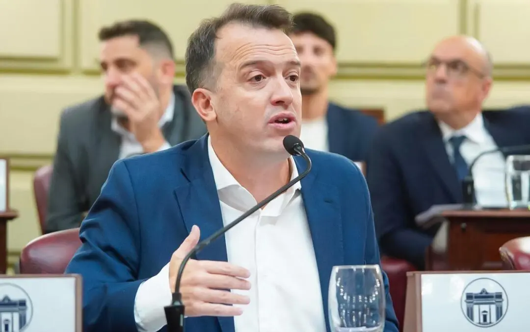 Trabajo y crisis: 143 mil personas buscan otro empleo para llegar a fin de mes