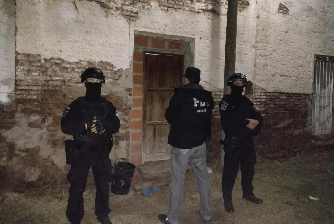 Melincué: Cinco allanamientos por microtráfico terminaron con cuatro detenidos