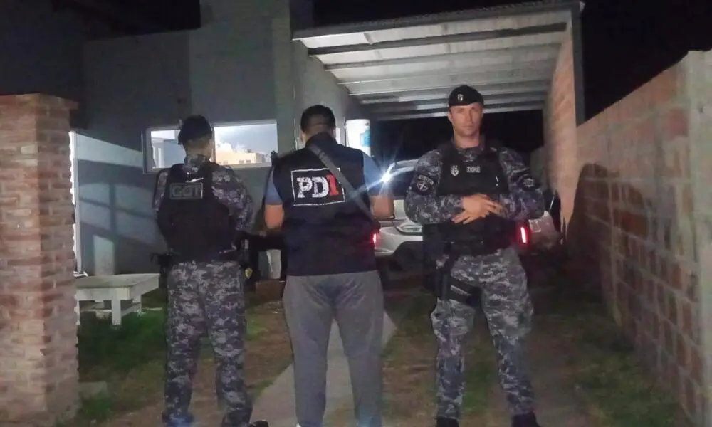 Melincué: Cinco allanamientos por microtráfico terminaron con cuatro detenidos Melincué: Cinco allanamientos por microtráfico terminaron con cuatro detenidos