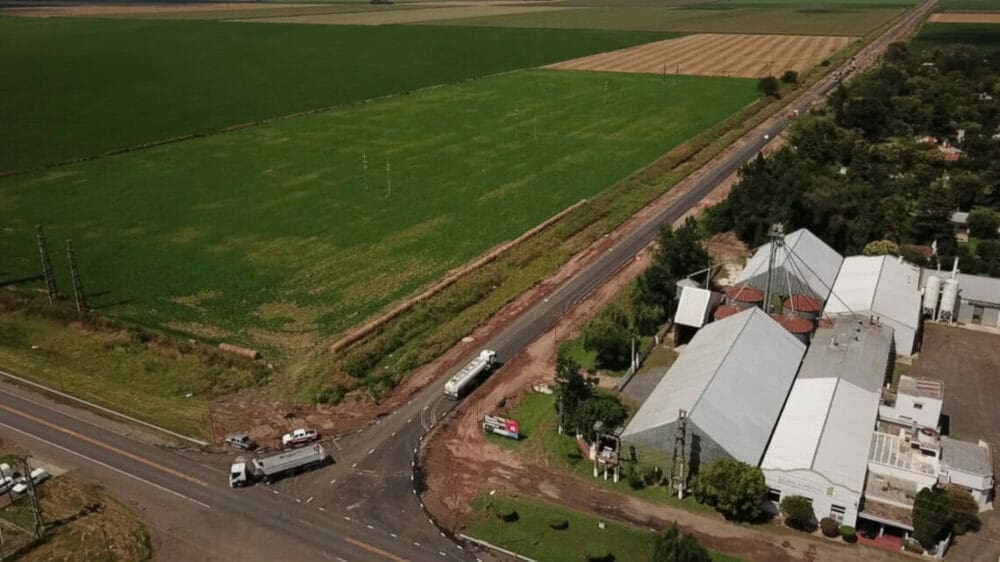 La pavimentación de la Ruta Provincial 4S y el acceso a San Eduardo tiene un avance del 85%