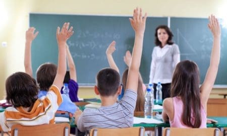 Empiezan las clases en la provincia, pero mañana y pasado vuelve el paro