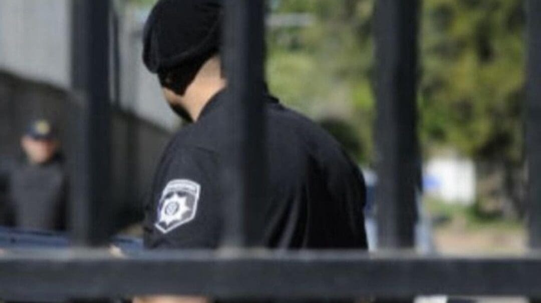 Santa Isabel: Cinco policías presos por mandar a un detenido a terapia intensiva