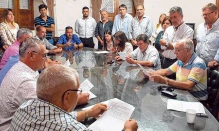 Municipales aceptaron el 15% de aumento en paritarias con la provincia