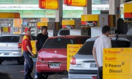 Shell baja los precios un 4,5% de sus naftas