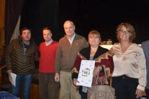 La provincia entregó a familias de la región las escrituras de sus viviendas del Fonavi y Foprovi La provincia entregó a familias de la región las escrituras de sus viviendas del Fonavi y Foprovi