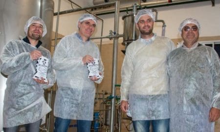 Venado Tuerto: Se envasaron los primeros litros de leche a bajo costo