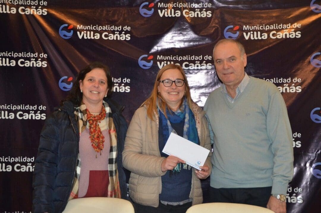 Villa Cañás: Entrega de aportes a instituciones