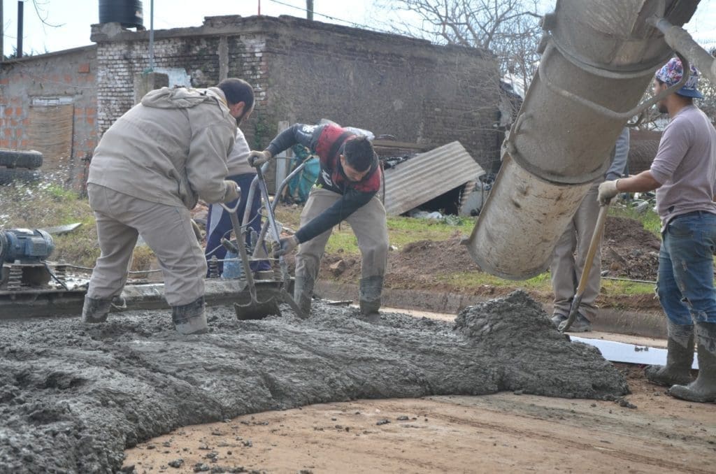 Villa Cañás: Se colocó hormigón en Av. 59 entre 36 y 38 continuando el Plan de pavimentación