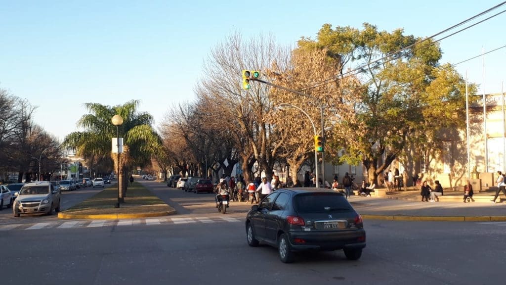 Villa Cañás: Semáforos en Avenida 50 y Calle 55 Villa Cañás: Semáforos en Avenida 50 y Calle 55