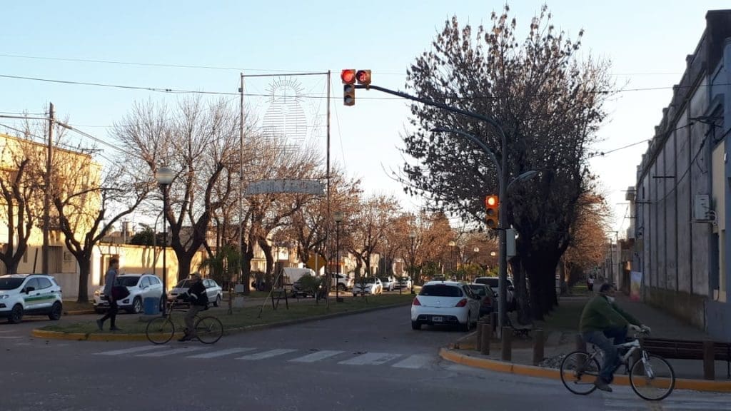 Villa Cañás: Semáforos en Avenida 50 y Calle 55 Villa Cañás: Semáforos en Avenida 50 y Calle 55