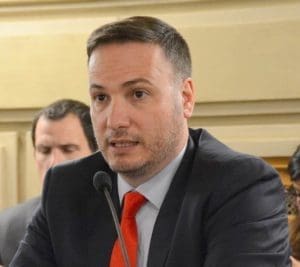 Se aprobó la ley de Enrico: Bajan a la mitad las multas Se aprobó la ley de Enrico: Bajan a la mitad las multas