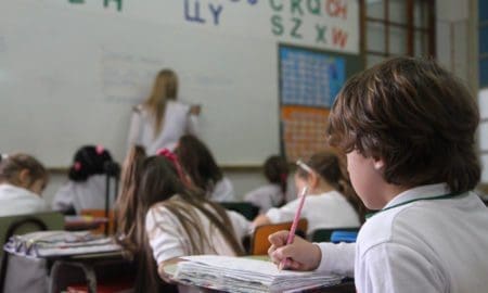 Enrico impulsa la gestión de nuevas obras edilicias para las escuelas de la región