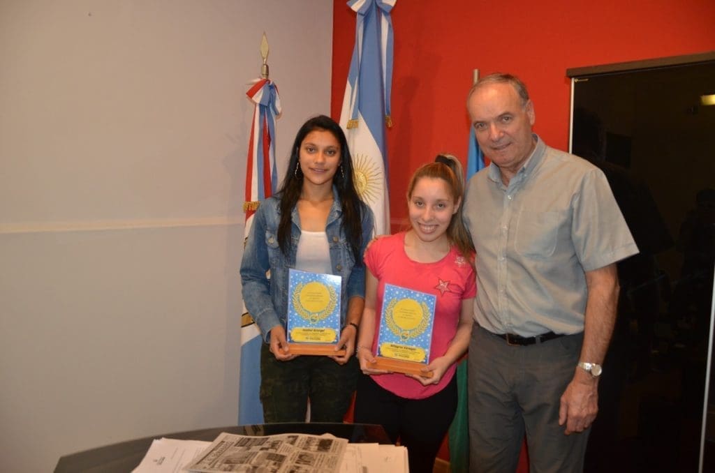 Villa Cañás: Reconocimiento a atletas cañaseños Villa Cañás: Reconocimiento a atletas cañaseños