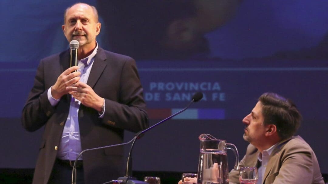 Perotti resaltó su compromiso con la educación “como prioridad y política de Estado”