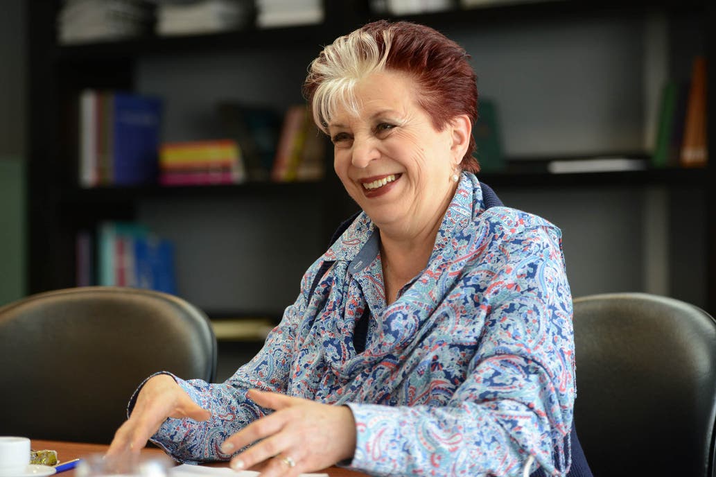 La cañaseña Elsa Barber renunció como directora de la Biblioteca Nacional