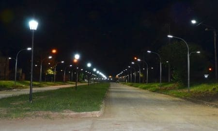 Villa Cañas: La Avenida 50 quedó completamente iluminada