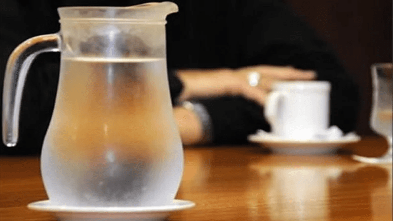 La jarra de agua en restaurantes, un derecho que ahora es ley