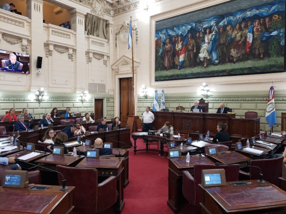 El PJ cruzó a la oposición por la falta de Presupuesto a horas del regreso del trabajo en la Legislatura