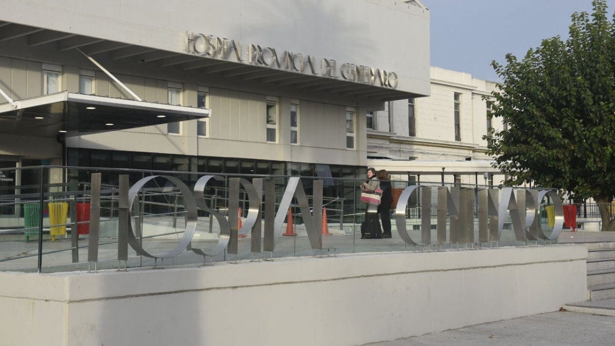 Coronavirus: Un camillero del Hospital Centenario es el quinto infectado en la provincia