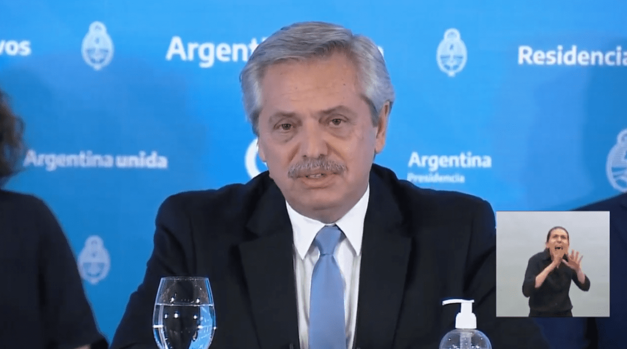 Habilitan salir “una hora diariamente y en un radio de 500 metros para esparcimiento”