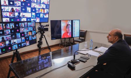 Perotti mantuvo un encuentro de trabajo con el comité de expertos en salud