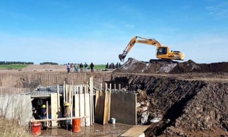 La Picasa: El senador Enrico recorrió obras que se realizan en el canal alternativa norte