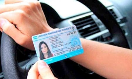 Enrico pide la reapertura de las oficinas que realizan carnet de conducir